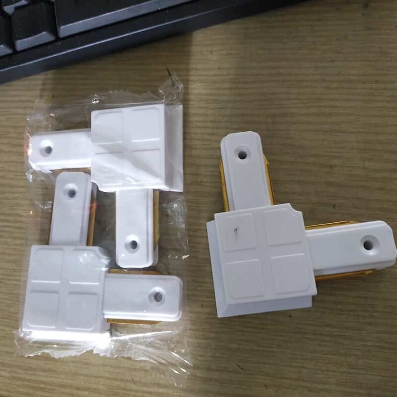 Nối Góc Thanh Ray Đèn Rọi