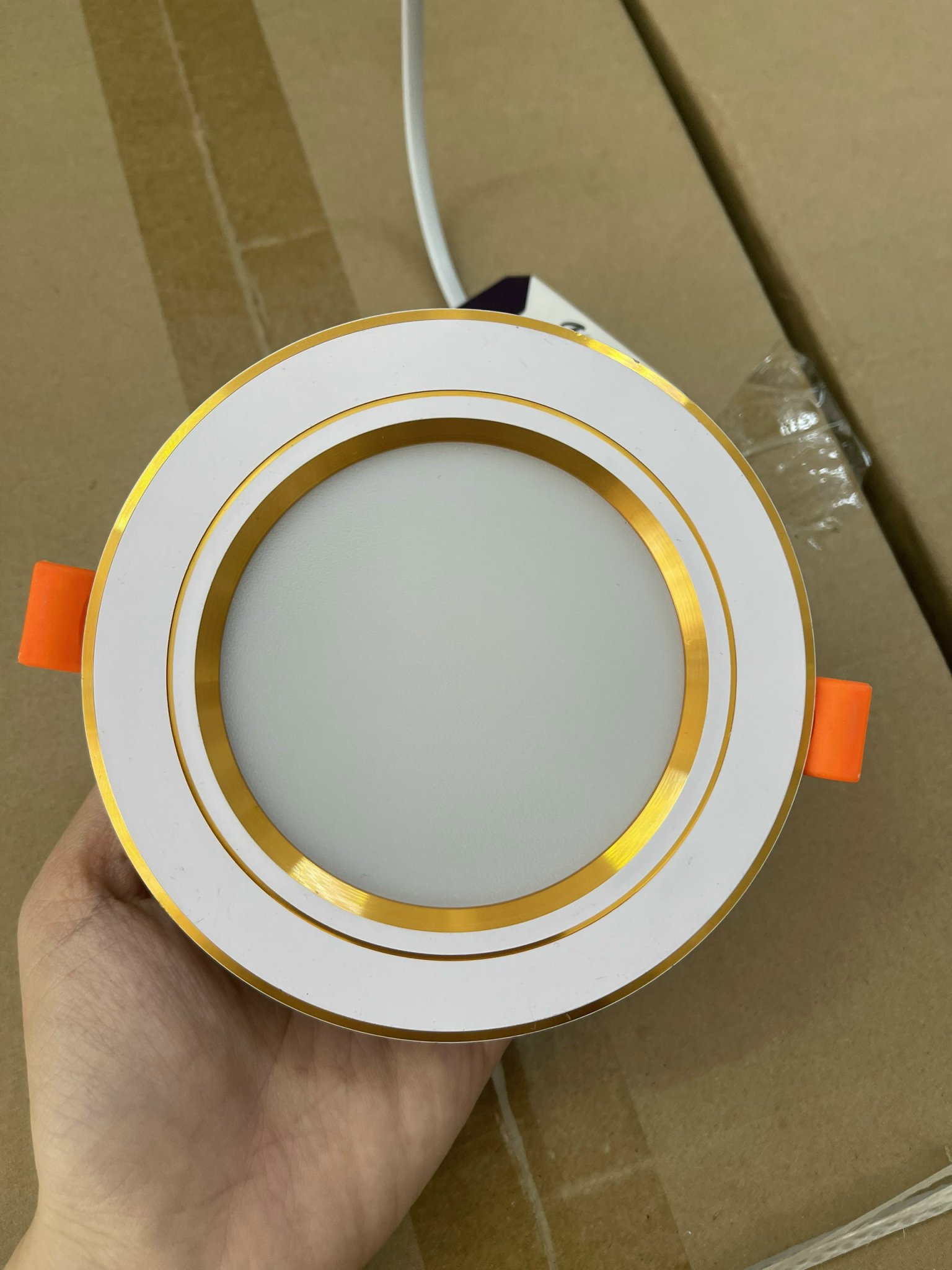 Đèn âm trần 3 chế độ 7w