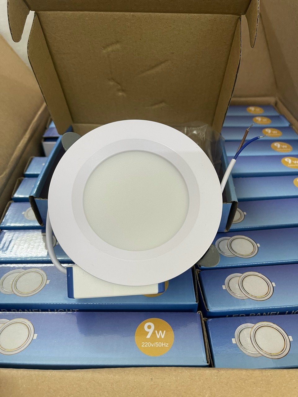 Đèn âm trần 9W 3 chế độ loại dày