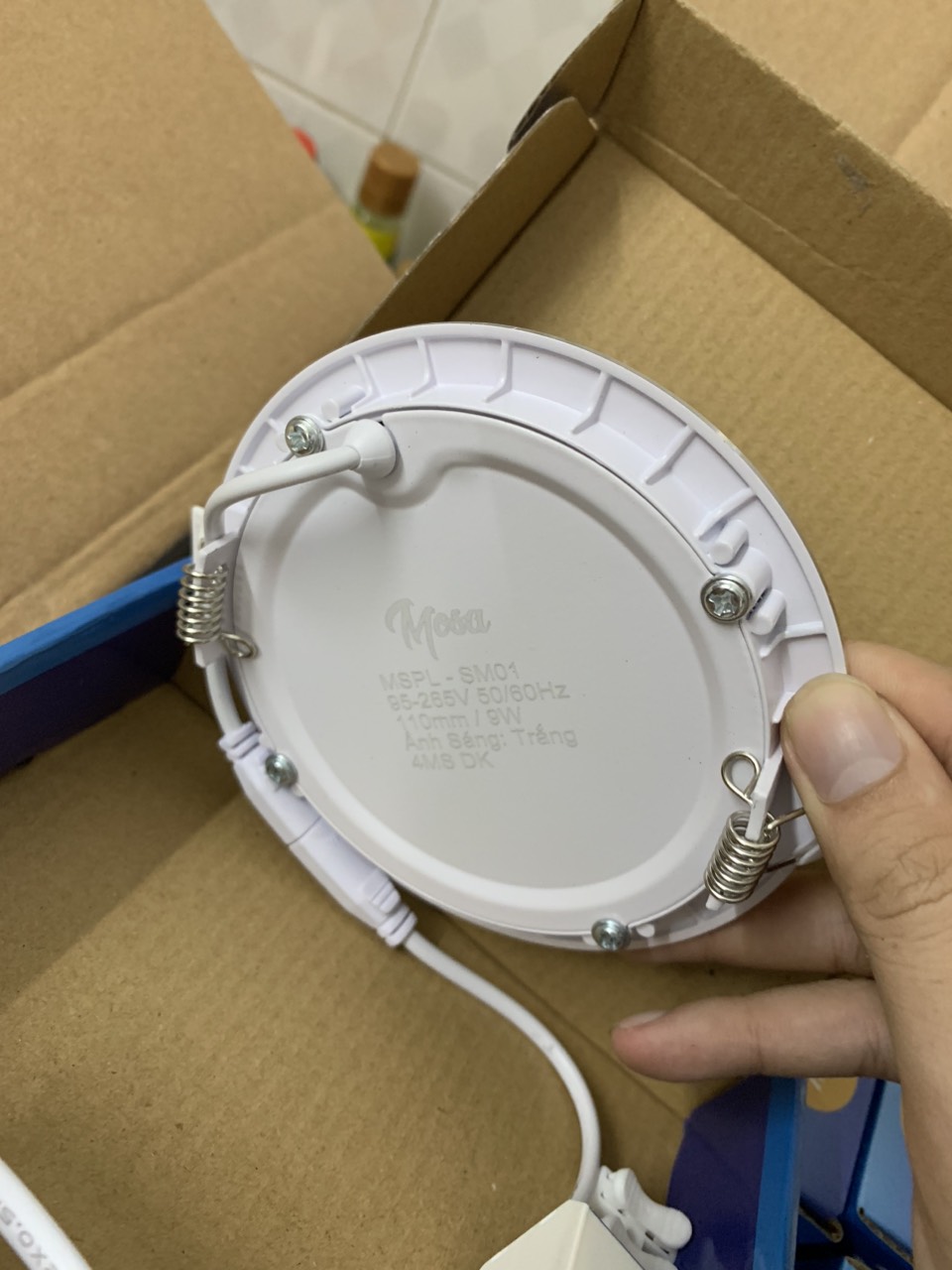 Đèn âm trần mosa 9w đế mỏng viền vàng bạc 3